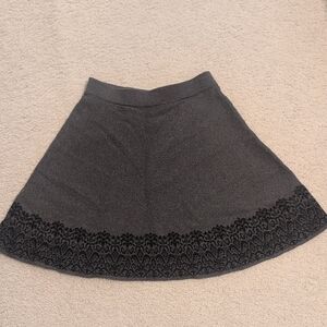 Adrienne Vittadini Gray A-Line Skirt with Black Pattern